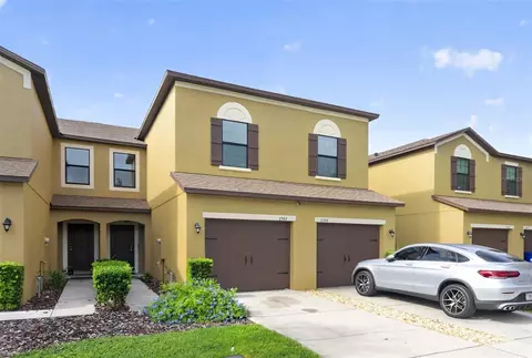 Exterior - 2307 Aloha Bay Ct, Ocoee, FL 34761 photo 2 of 6