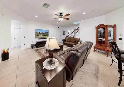 Living - 5335 Sandy Shell Dr, Apollo Beach, FL 33572 photo 1 of 2