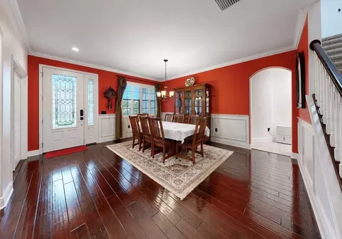 Dining - 5335 Sandy Shell Dr, Apollo Beach, FL 33572 photo 4 of 4
