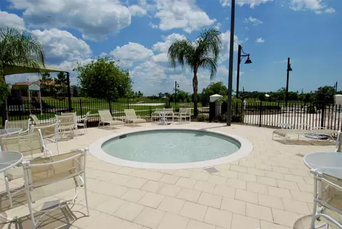 Exterior - 5335 Sandy Shell Dr, Apollo Beach, FL 33572 photo 9 of 10