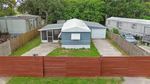 11301 Edison Ave, New Port Richey, FL 34654
