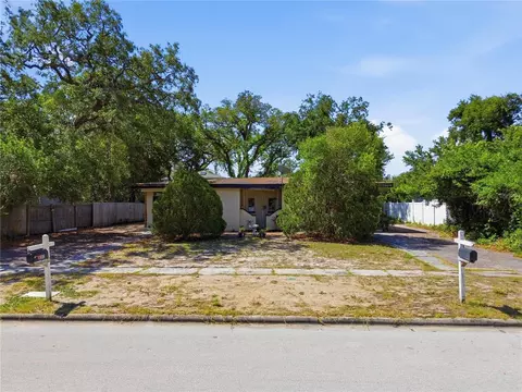 831 Grand Central St, Clearwater, FL 33756