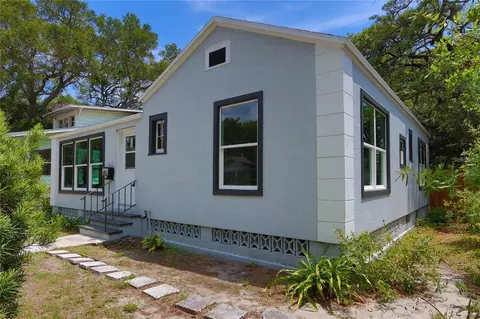 1532 13th St S, Saint Petersburg, FL 33705