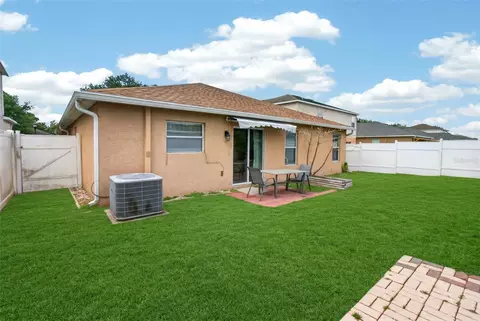 Exterior - 11154 Running Pine Drive Dr, Riverview, FL 33569 photo 3 of 6