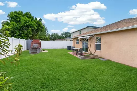 Exterior - 11154 Running Pine Drive Dr, Riverview, FL 33569 photo 4 of 6