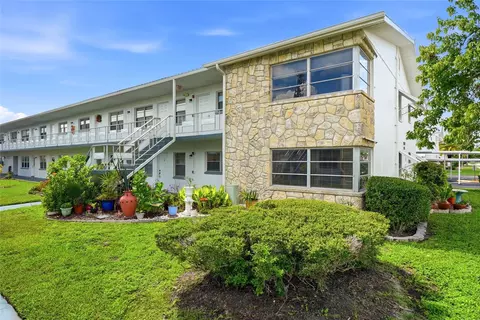 5895 18th St N #1, Saint Petersburg, FL 33714