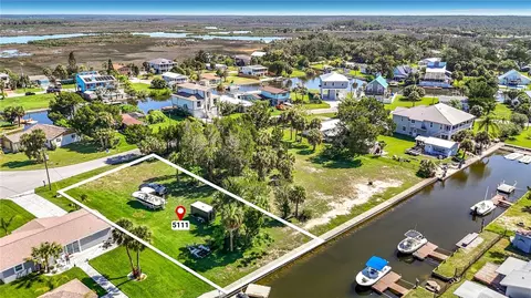 5099 Cedarbrook Ln, Hernando Beach, FL 34607 photo 2