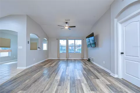 Living - 11117 Rodeo Ln, Riverview, FL 33579 photo 2 of 5