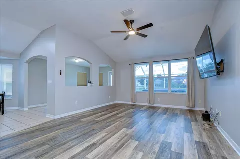 Living - 11117 Rodeo Ln, Riverview, FL 33579 photo 3 of 5