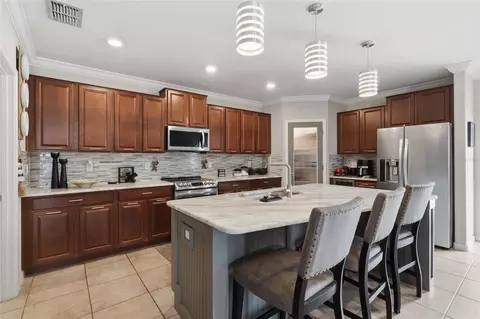 Kitchen - 14801 Boulder Pass Pl, Wimauma, FL 33598 photo 2 of 4