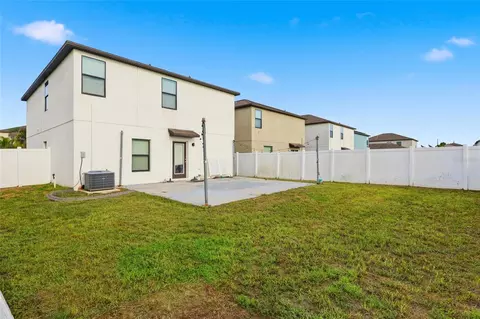 Exterior - 14801 Boulder Pass Pl, Wimauma, FL 33598 photo 3 of 4
