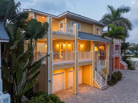 2718 Gulf Blvd #2, Indian Rocks Beach, FL 33785