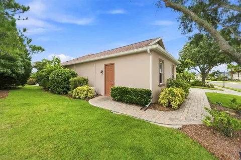 Exterior - 3850 Creekside Park Dr, Parrish, FL 34219 photo 8 of 9