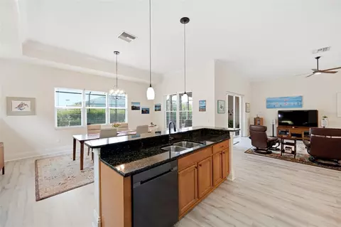 Kitchen - 3850 Creekside Park Dr, Parrish, FL 34219 photo 3 of 4