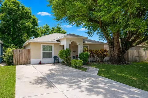 1120 11th Ave S, Saint Petersburg, FL 33705