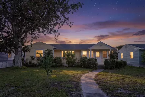 718 40th Ave NE, Saint Petersburg, FL 33703
