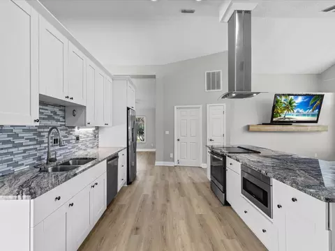 Kitchen - 1302 Henry Ave, Spring Hill, FL 34608 photo 3 of 6