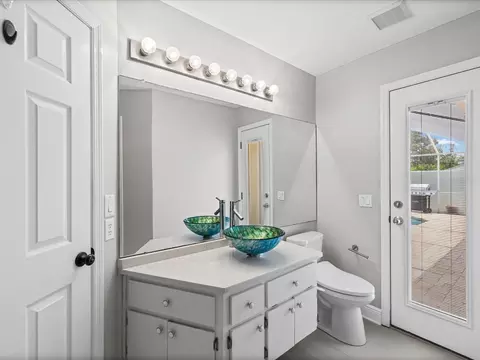 Bath - 1302 Henry Ave, Spring Hill, FL 34608 photo 6 of 6