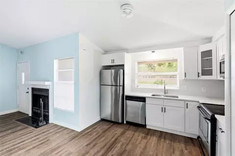 Kitchen - 1680 Pinehurst Rd, Dunedin, FL 34698 photo 5 of 7