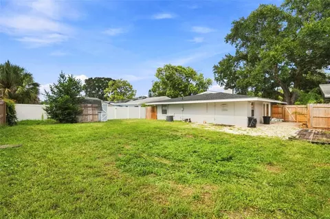 Exterior - 1680 Pinehurst Rd, Dunedin, FL 34698 photo 3 of 7