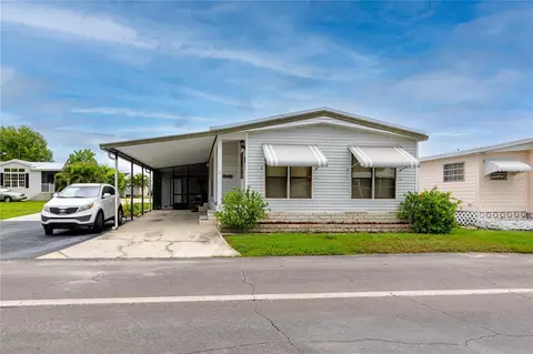 6821 Americana Dr NE #106, Saint Petersburg, FL 33702