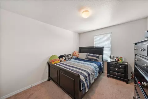 Bedroom - 8415 Loblolly Pine Ct, Riverview, FL 33578 photo 4 of 4