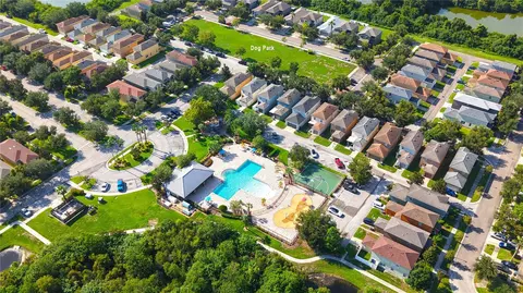 View/Area - 8415 Loblolly Pine Ct, Riverview, FL 33578 photo 5 of 7