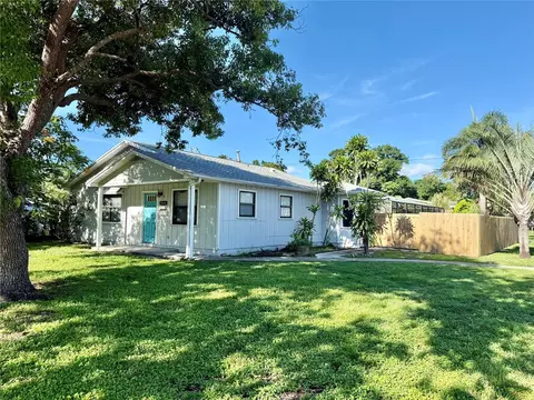 3646 28th St N, Saint Petersburg, FL 33713
