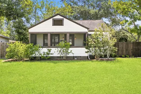 6031 Hobson St NE, Saint Petersburg, FL 33703