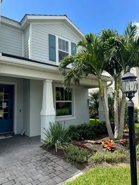 Exterior - 3360 Chestertown Loop, Bradenton, FL 34211 photo 8 of 10