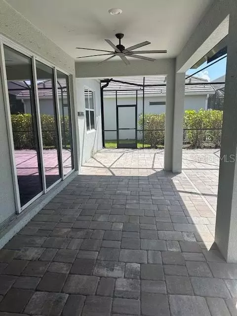 Exterior - 3360 Chestertown Loop, Bradenton, FL 34211 photo 3 of 10