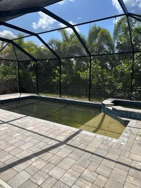 Exterior - 3360 Chestertown Loop, Bradenton, FL 34211 photo 2 of 10