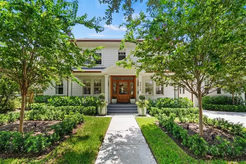 2418 W Watrous Ave, Tampa, FL 33629