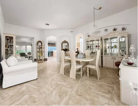 Dining - 10924 Rain Hollow Ct, Trinity, FL 34655 photo 1 of 8
