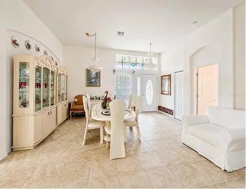 Dining - 10924 Rain Hollow Ct, Trinity, FL 34655 photo 4 of 8