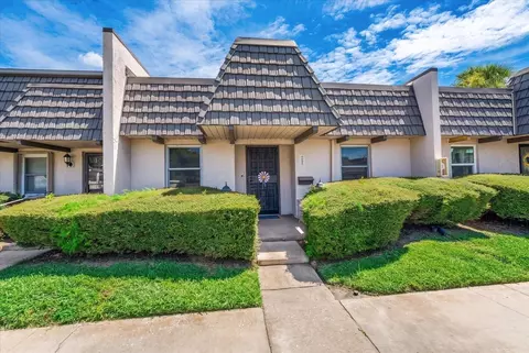 1005 Cordova Grn, Seminole, FL 33777