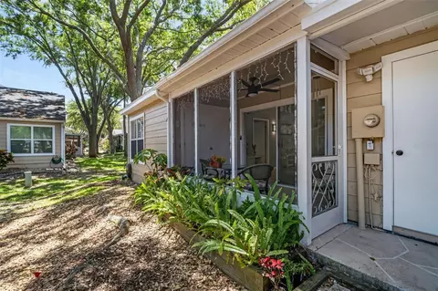 Exterior - 3067 Pointer Dr, Palm Harbor, FL 34683 photo 3 of 6