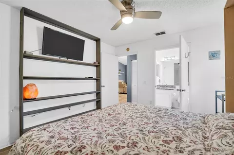 Bedroom - 3067 Pointer Dr, Palm Harbor, FL 34683 photo 7 of 7