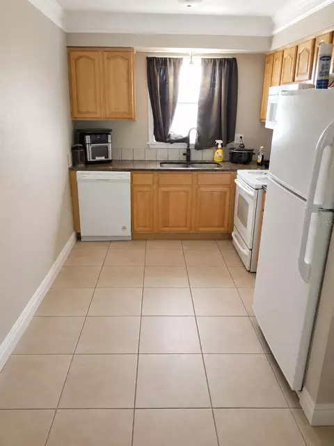 Kitchen - 1400 Eudora Rd #D-38, Mount Dora, FL 32757 photo 1 of 1