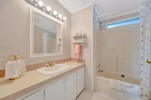 138 S Saint Thomas Cir, Apollo Beach, FL 33572 photo 41
