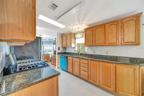 138 S Saint Thomas Cir, Apollo Beach, FL 33572 photo 29