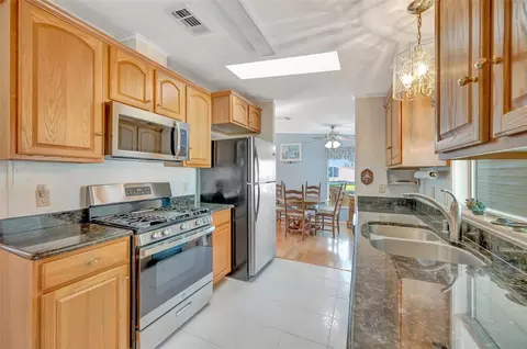 138 S Saint Thomas Cir, Apollo Beach, FL 33572 photo 31