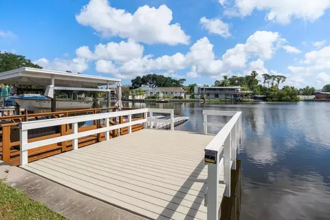 599 Westwinds Dr, Palm Harbor, FL 34683