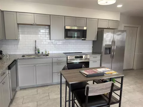 416 73rd Ave N #205, Saint Petersburg, FL 33702