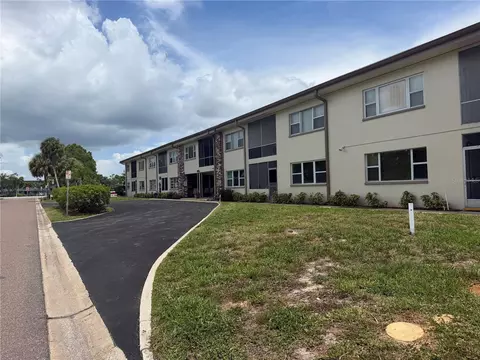 416 73rd Ave N #205, Saint Petersburg, FL 33702