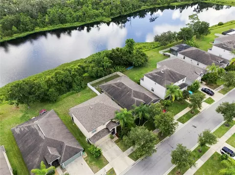 16613 Myrtle Sand Dr, Wimauma, FL 33598