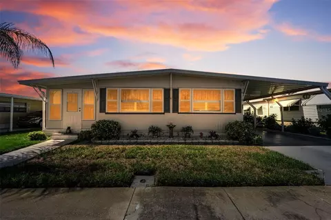 143 Melody Ln, Tarpon Springs, FL 34689