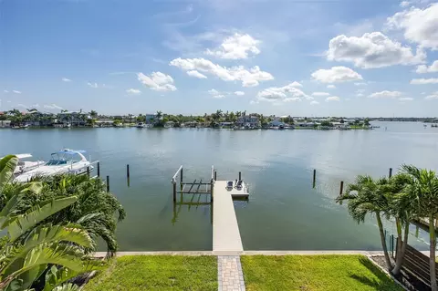2501 Bay Blvd, Indian Rocks Beach, FL 33785