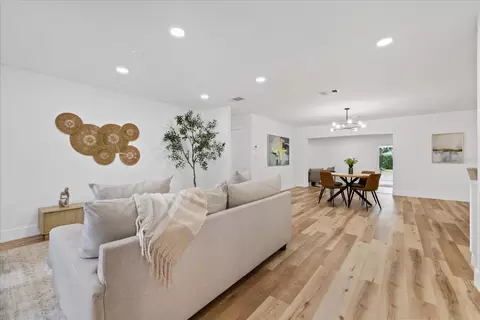 Living - 2928 Forest Cir, Seffner, FL 33584 photo 1 of 5