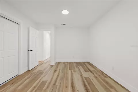Bedroom - 2928 Forest Cir, Seffner, FL 33584 photo 5 of 7